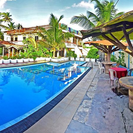 Deutsch Lanka Hotel Telwatta エクステリア 写真